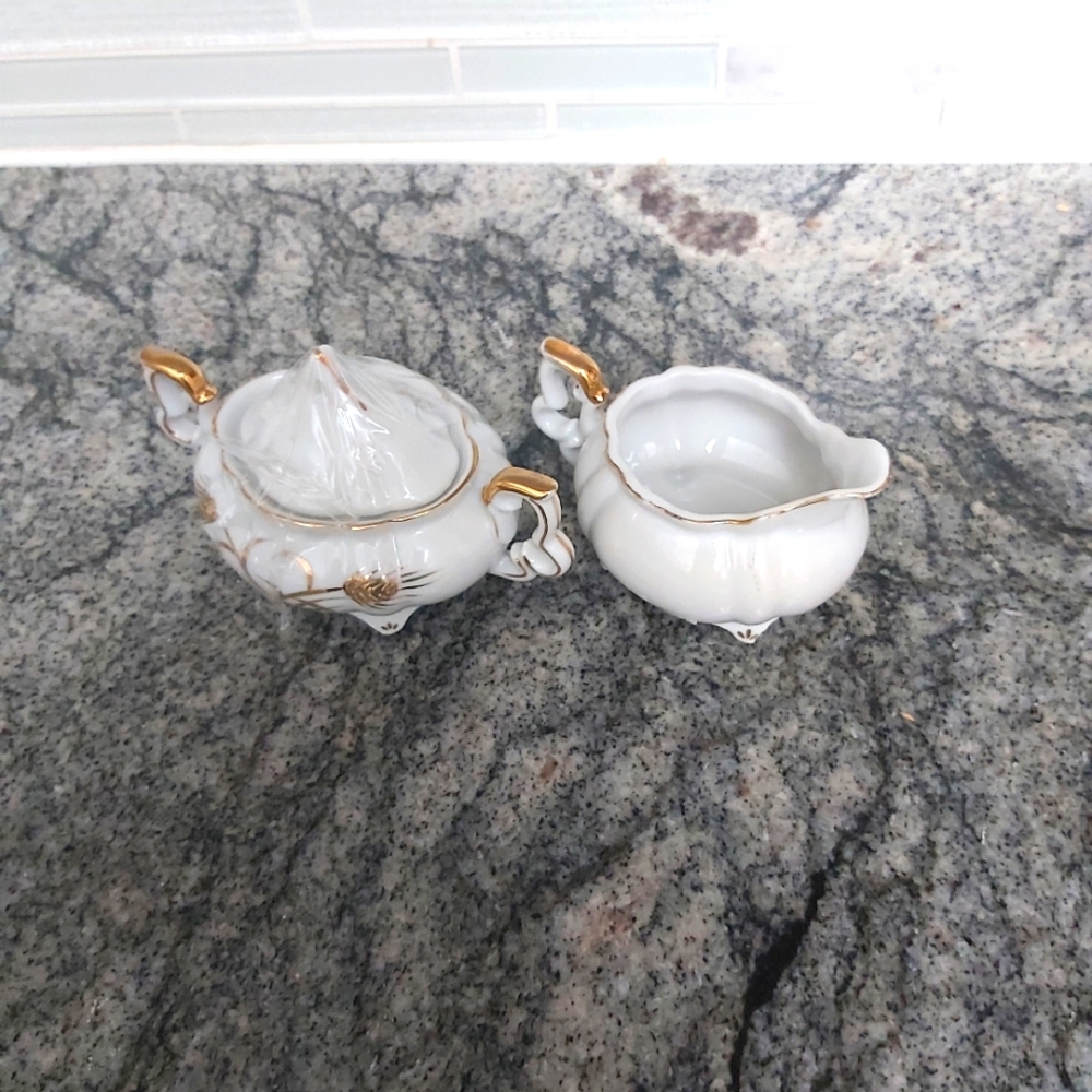 Creamer and sugar